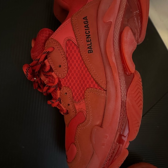 Balancinga triple S - Picture 1 of 7